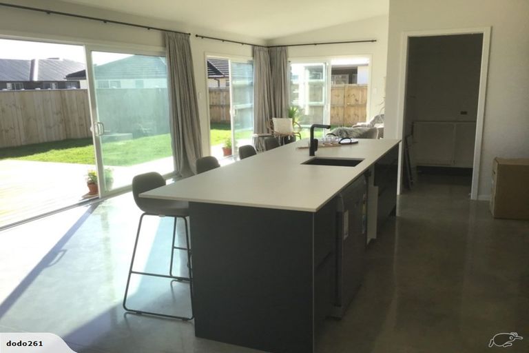 Photo of property in 10 Kotare Drive, Coastlands, Whakatane, 3120