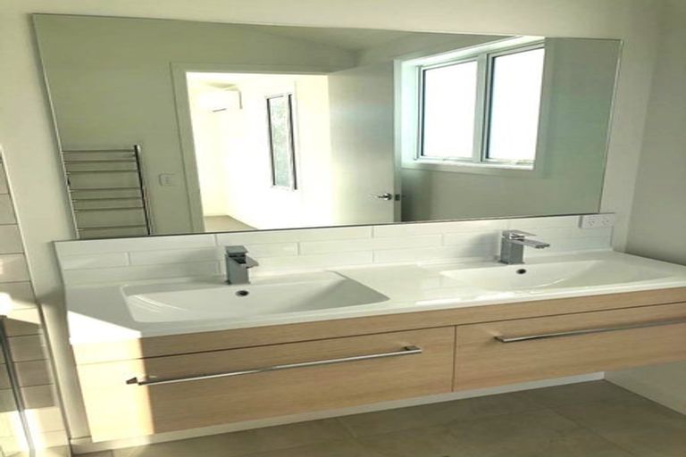 Photo of property in 320b Oceanbeach Road, Mount Maunganui, 3116