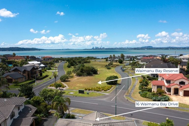Photo of property in 16 Waimanu Bay Drive, Te Atatu Peninsula, Auckland, 0610