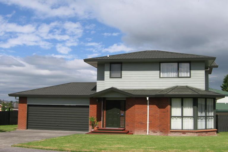 Photo of property in 2 Coupland Court, Glendene, Auckland, 0602