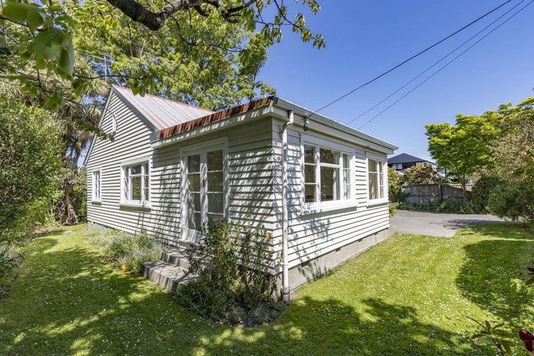 Photo of property in 130 Jeffreys Road, Strowan, Christchurch, 8052