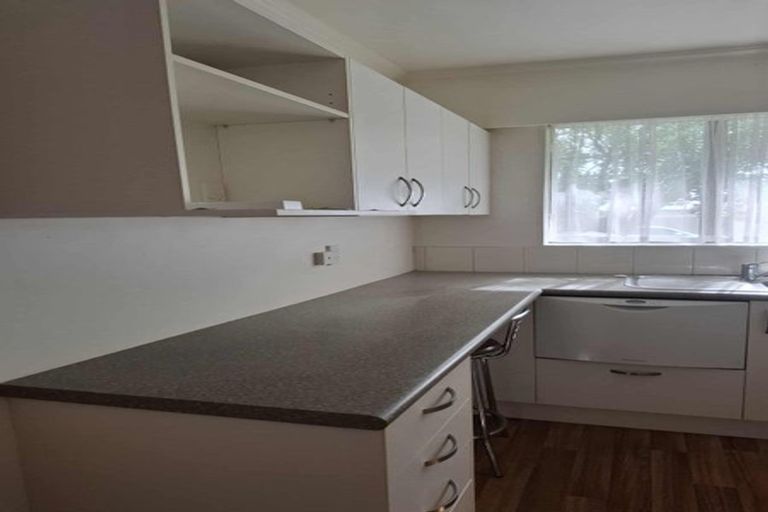 Photo of property in 44a Saint Ronans Avenue, Waterloo, Lower Hutt, 5011