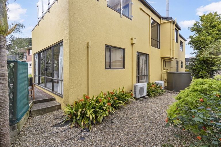 Photo of property in 2/27 Macleans Road, Bucklands Beach, Auckland, 2014