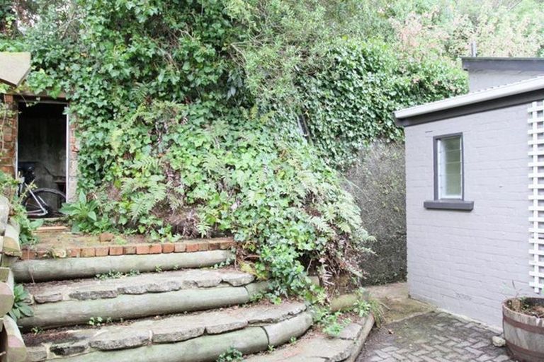 Photo of property in 70 Gladstone Road, Dalmore, Dunedin, 9010