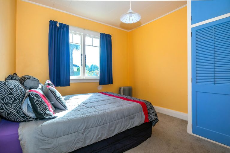 Photo of property in 12 Campbell Street, Geraldine, 7930