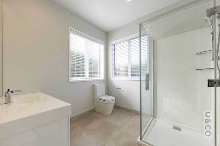 Photo of property in 41 Pohutukawa Parade, Riverhead, 0820