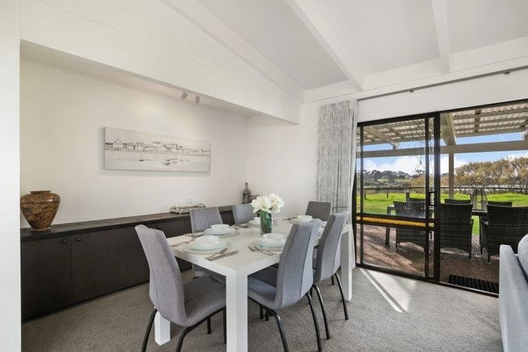 Photo of property in 35 Marae O Rehia Road, Karioitahi, Waiuku, 2683