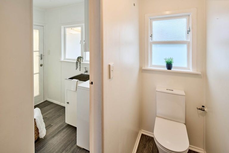 Photo of property in 31 Priscilla Crescent, Kingston, Wellington, 6021