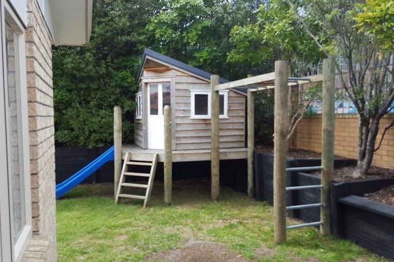 Photo of property in 5 Parkridge Way, Henderson, Auckland, 0612