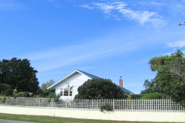 Photo of property in 14 Golders Road, Elderslea, Upper Hutt, 5018