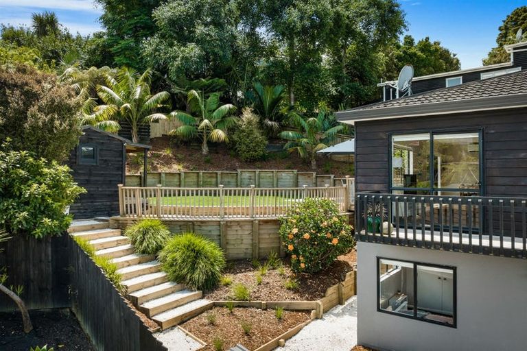 Photo of property in 2/59 Topliss Drive, Northcross, Auckland, 0632