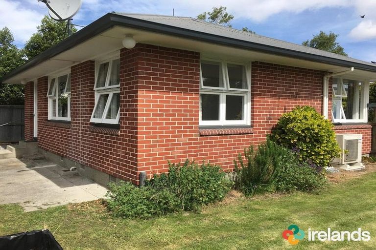 Photo of property in 10 Bevington Street, Avonhead, Christchurch, 8042