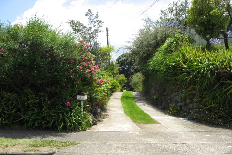 Photo of property in 8 Taylor Road, Mangere Bridge, Auckland, 2022