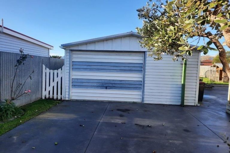Photo of property in 20 Tilford Street, Woolston, Christchurch, 8062