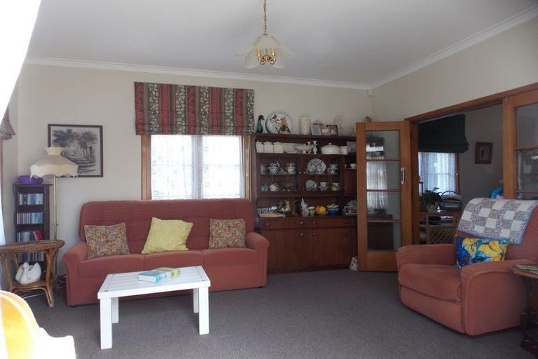 Photo of property in 25 Rewa Street, Takaro, Palmerston North, 4412