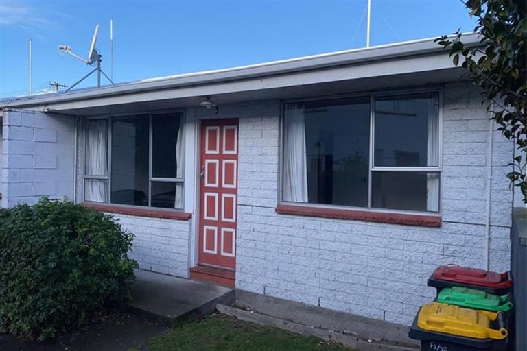Photo of property in 2/26a Colligan Street, Upper Riccarton, Christchurch, 8041