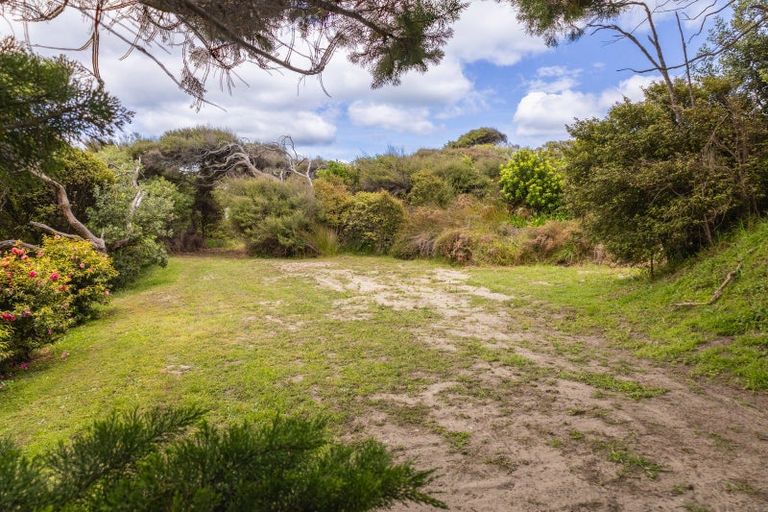 Photo of property in 24 Paetawa Road, Peka Peka, Waikanae, 5391
