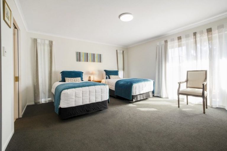 Photo of property in 34 Longford Park Drive, Takanini, 2112