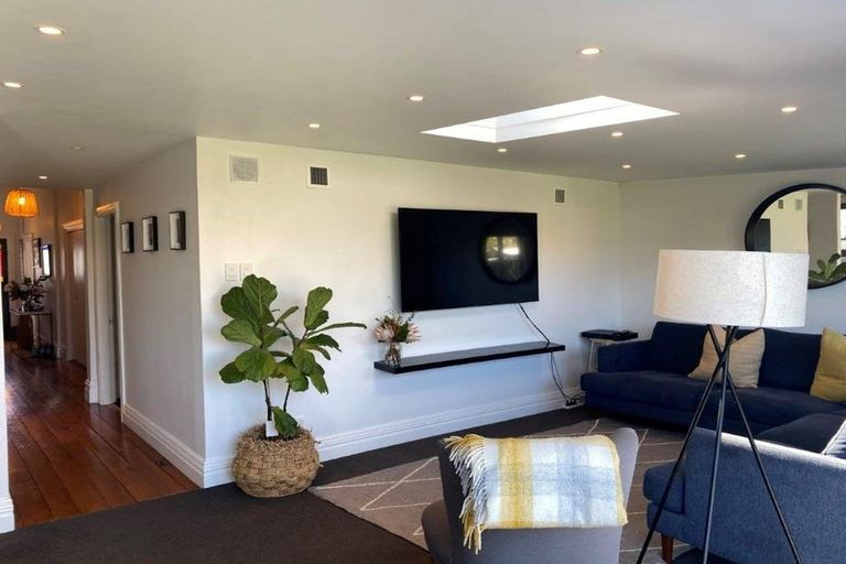 Photo of property in 10 Manchester Street, Petone, Lower Hutt, 5012