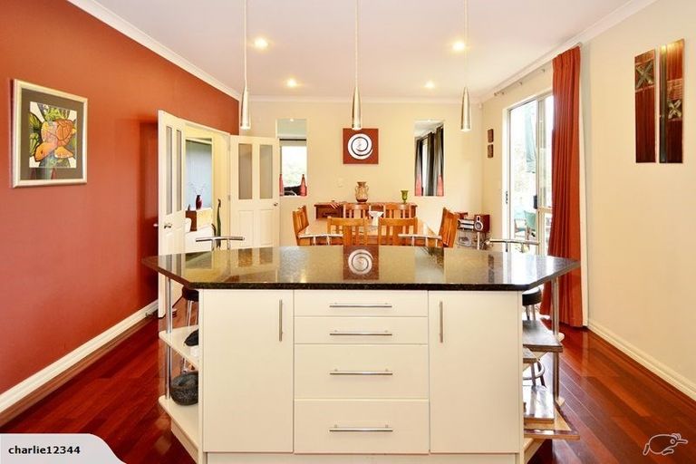 Photo of property in 10 Summerfield Lane, Albany, Auckland, 0632