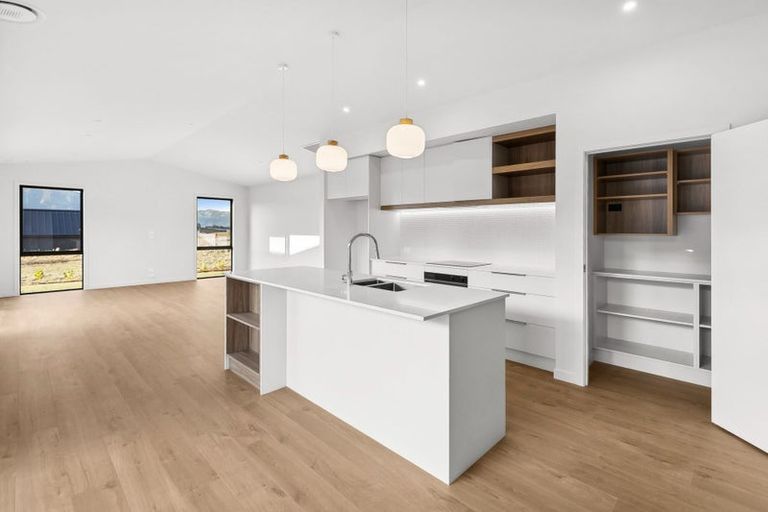 Photo of property in 14a Marjon Drive, Wanaka, 9305