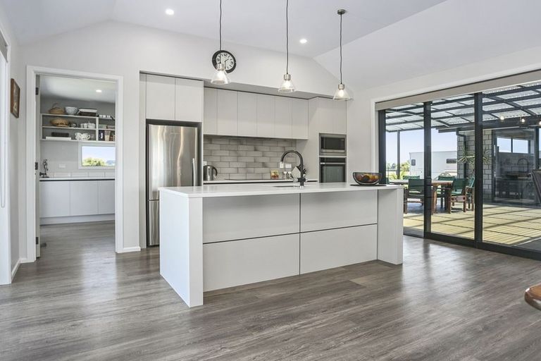 Photo of property in 46 Seachange Drive, Leamington, Cambridge, 3432