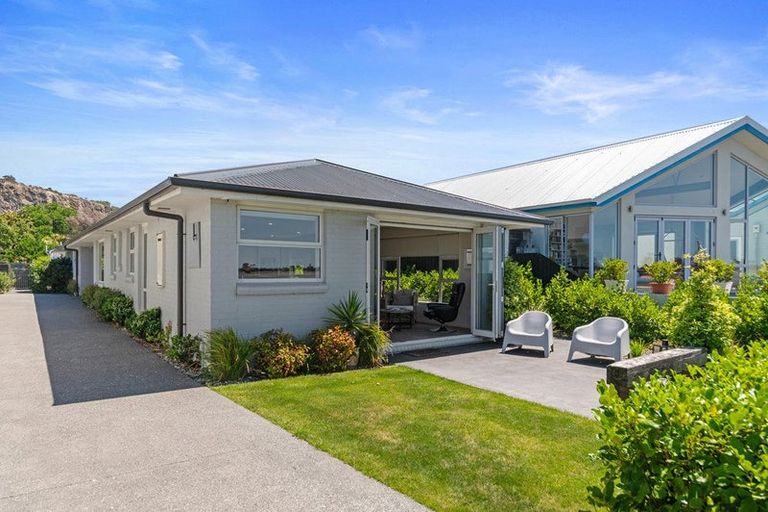 Photo of property in 1/47 Beachville Road, Redcliffs, Christchurch, 8081