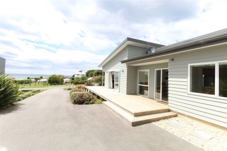Photo of property in 12 Chambers Street, Kakanui, Oamaru, 9495