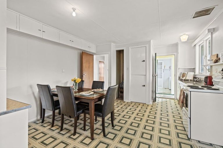 Photo of property in 15 Potaka Street, Marton, 4710