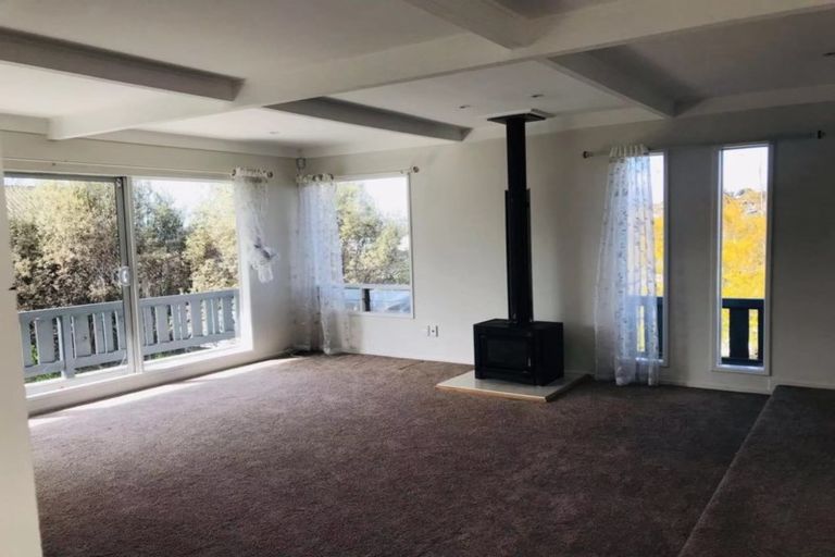 Photo of property in 12 Channel View Road, Campbells Bay, Auckland, 0630