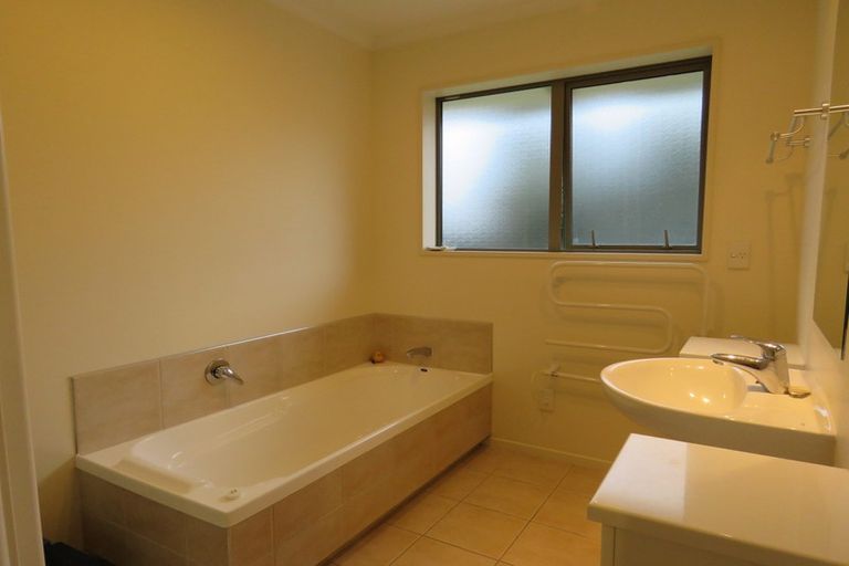 Photo of property in 14 Edward Stafford Avenue, Halswell, Christchurch, 8025