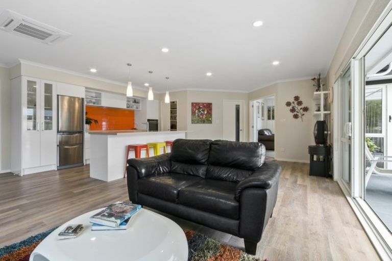 Photo of property in 12 Nolan Place, Katikati, 3129