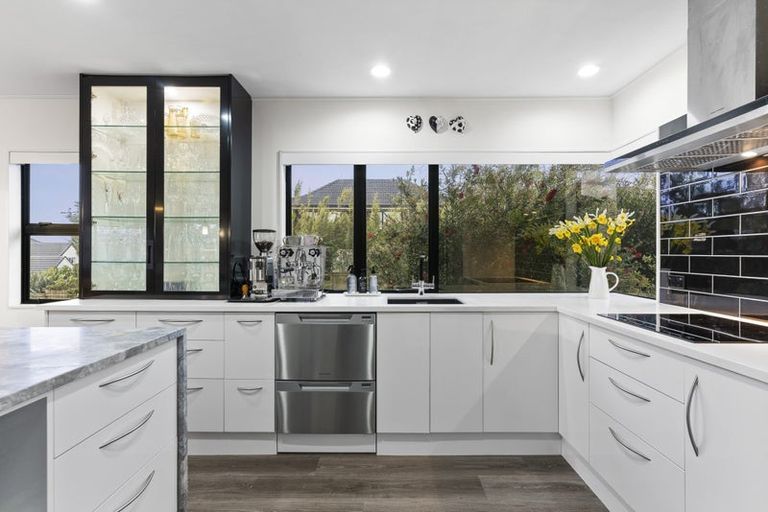 Photo of property in 1/75 Kowhai Road, Mairangi Bay, Auckland, 0630