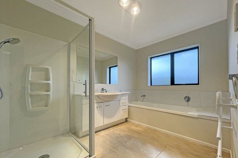 Photo of property in 65 Percy Kinsman Crescent, Riverstone Terraces, Upper Hutt, 5018