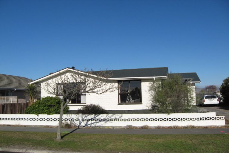 Photo of property in 20 Palmers Road, New Brighton, Christchurch, 8083