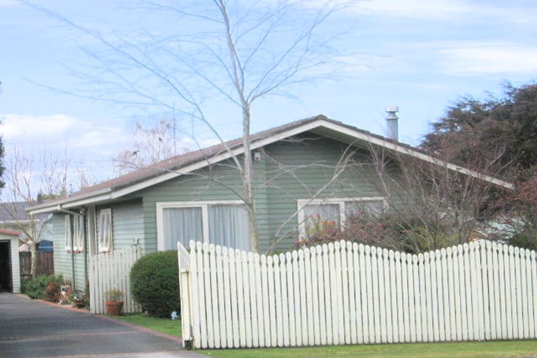 Photo of property in 6 Gem Street, Pukehangi, Rotorua, 3015