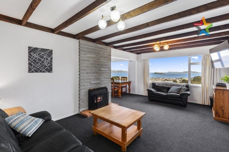 Photo of property in 68 Dowse Drive, Maungaraki, Lower Hutt, 5010