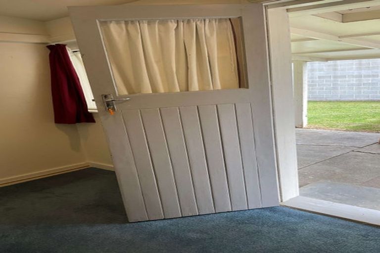 Photo of property in 73 Dunns Avenue, The Pines Beach, 7630