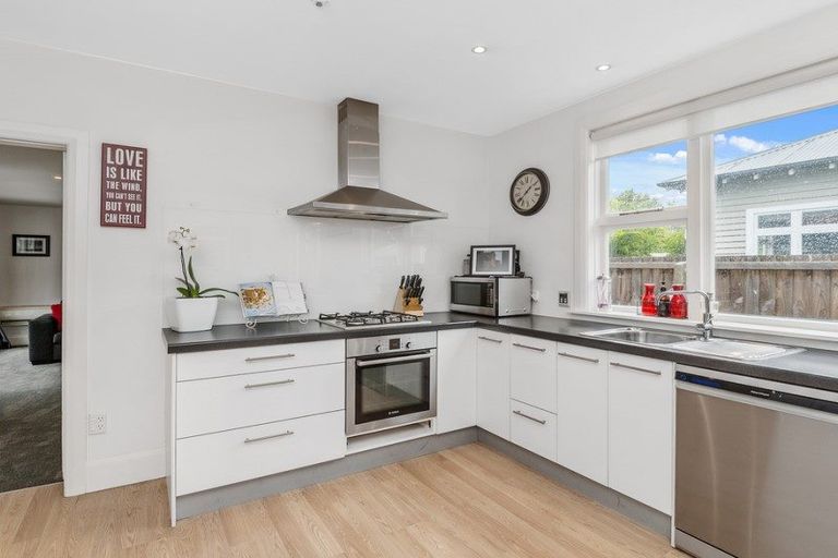 Photo of property in 80 Mersey Street, St Albans, Christchurch, 8014