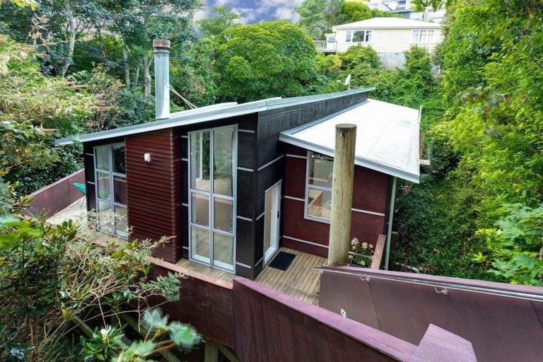 Photo of property in 35 Weld Street, Wadestown, Wellington, 6012