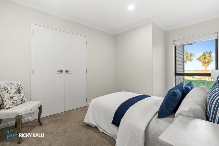 Photo of property in 17 Hard Beech Street, Takanini, 2110