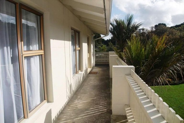 Photo of property in 4 Wyvern Place, Glenfield, Auckland, 0629