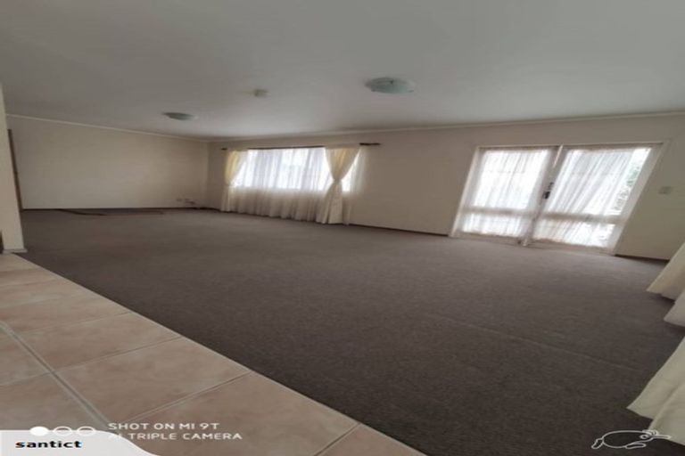 Photo of property in 20 Wilkinson Way, Browns Bay, Auckland, 0630