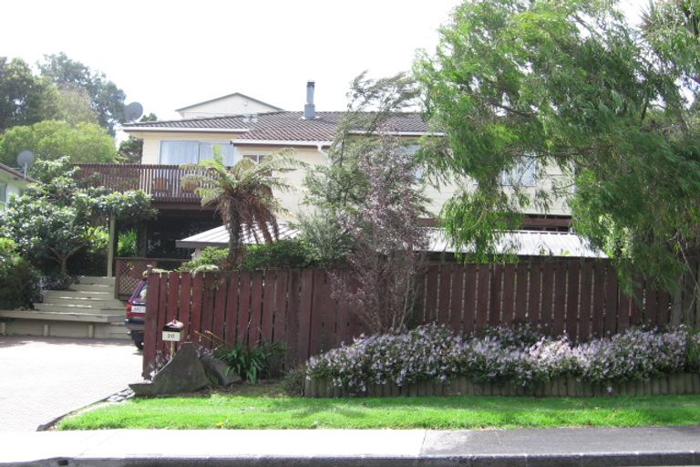 Photo of property in 20 Glenbervie Crescent, Massey, Auckland, 0614