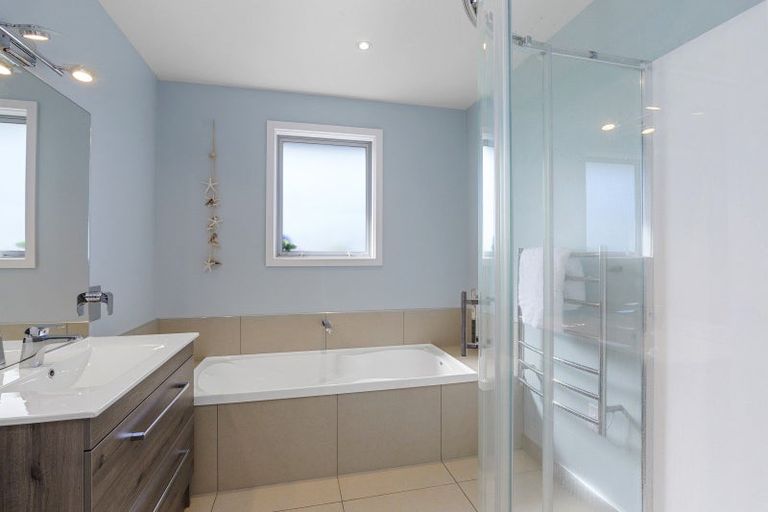 Photo of property in 13 Waterton Point, Huntingdon, Ashburton, 7774