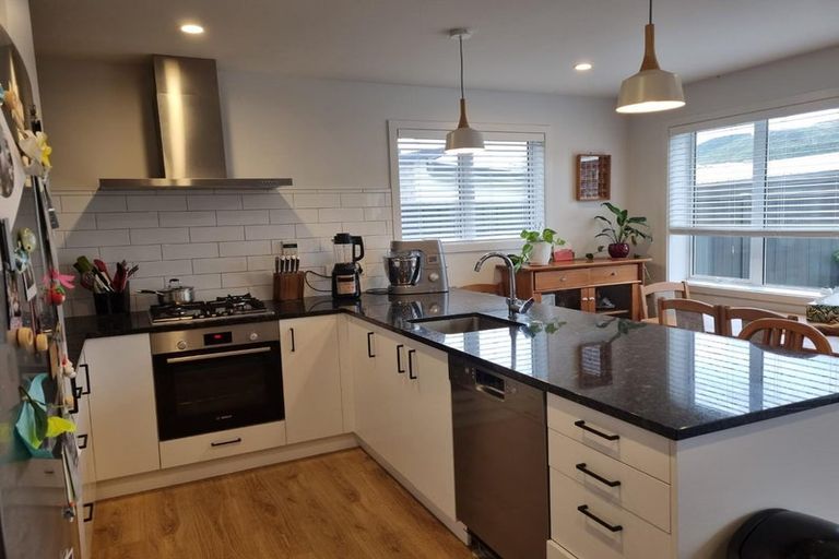 Photo of property in 11 Kamana Way, Kenepuru, Porirua, 5022