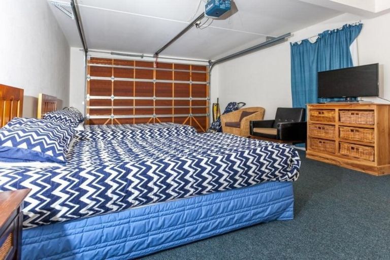 Photo of property in 613b Beach Road, Whangamata, 3620