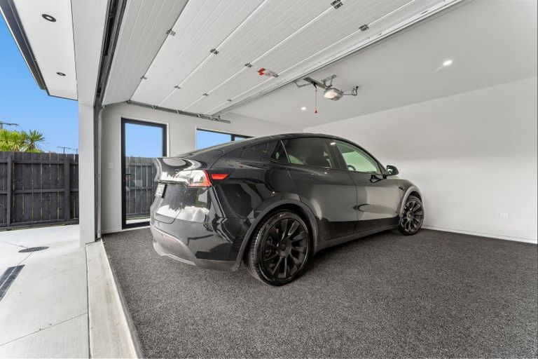 Photo of property in 35 Brigitte View, Snells Beach, 0920
