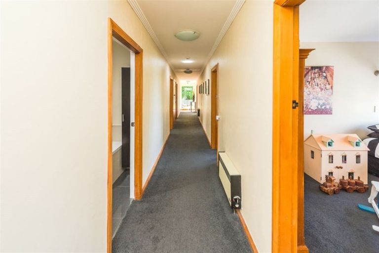 Photo of property in 11 Hillside Terrace, Saint Johns Hill, Whanganui, 4500