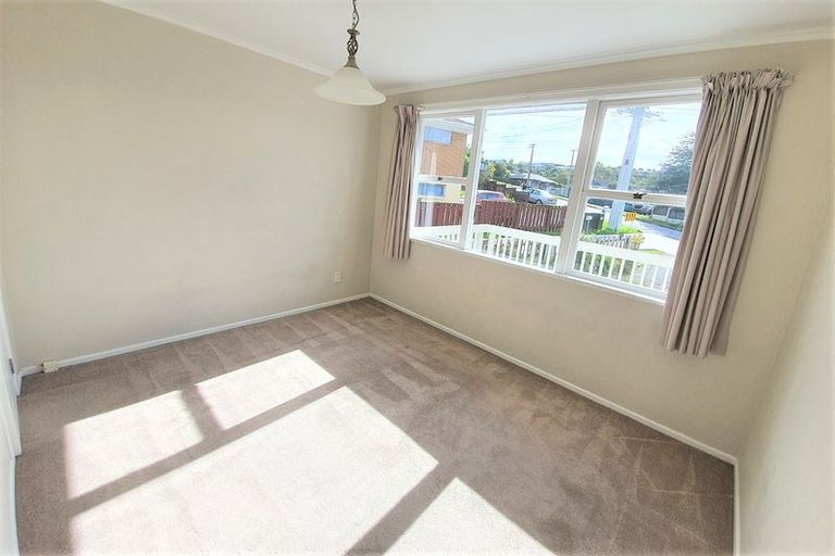 Photo of property in 74 Glenvar Road, Torbay, Auckland, 0630